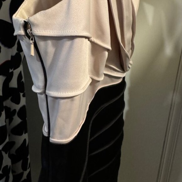 JONES WEAR DRESS - Picture 2 of 9